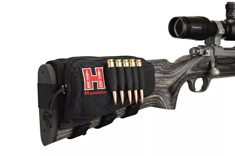 Návlek na pažbu - lícnice Hornady s elastickým držákem na 5 nábojů a kapsou na zip